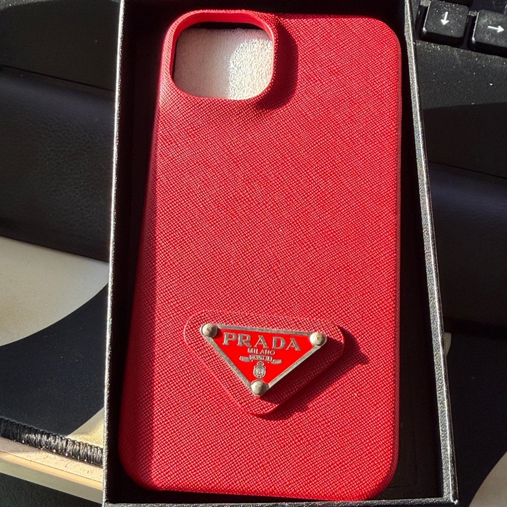 Crimson Red Iphone 15 plus Case